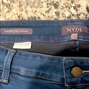 Beautiful stretchy boot cut